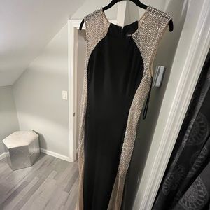 GOWN Womens size 10.